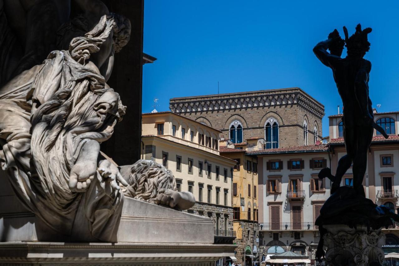 Apartments Florence - Palazzo Signoria Luxury Apartments 10- Giuditta エクステリア 写真