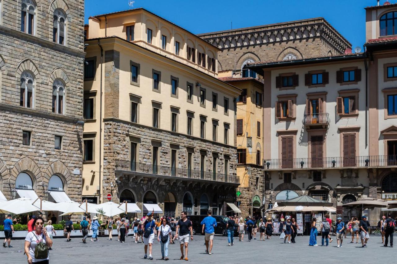 Apartments Florence - Palazzo Signoria Luxury Apartments 10- Giuditta エクステリア 写真